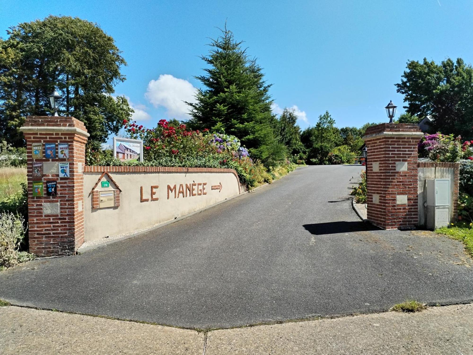 Sainte-Marie-au-Bosc Le Manege Gite Le Tilleul酒店 外观 照片